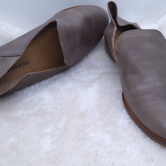 Lucky Brand Cahill Textured Slip On - Picture 7 of 8